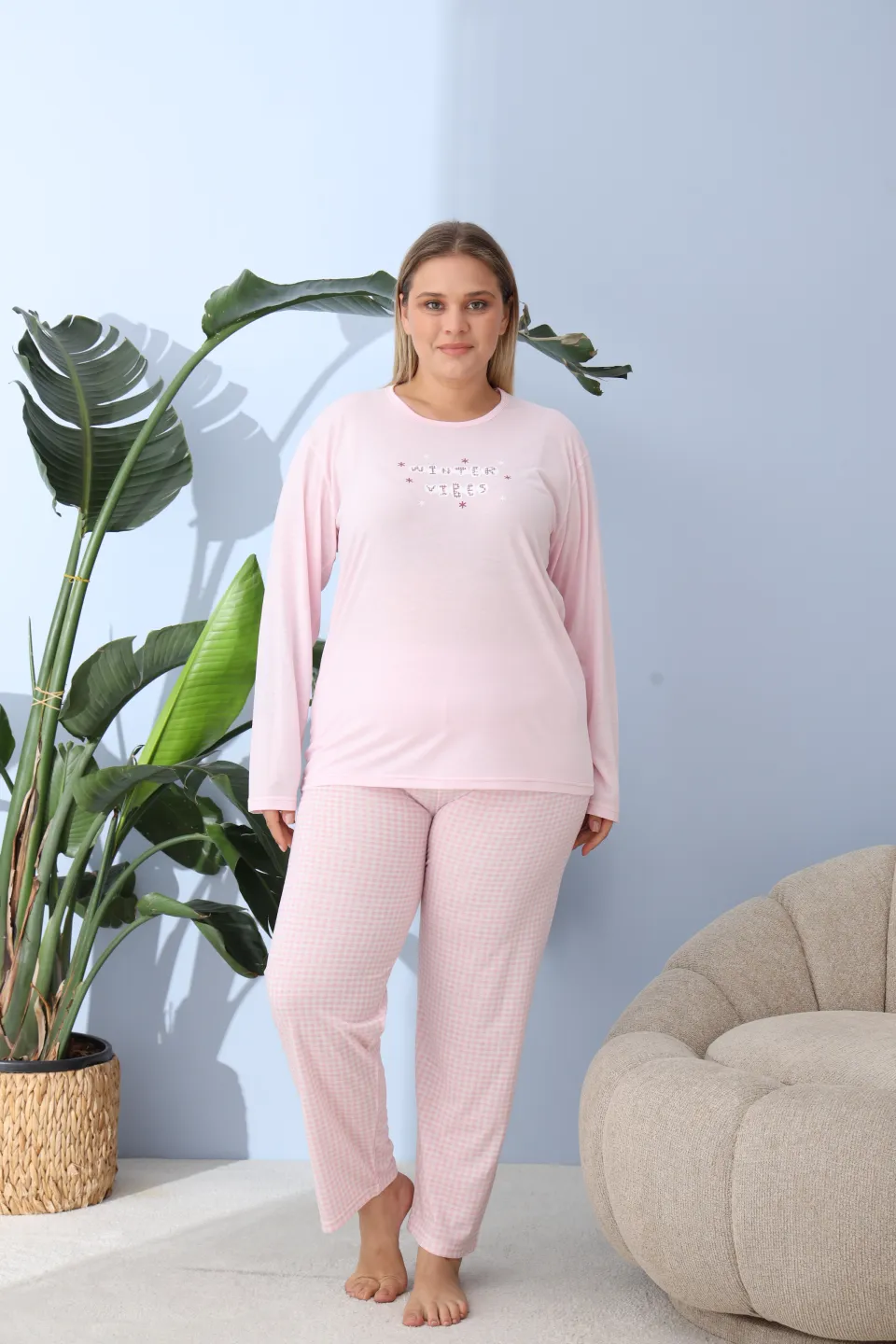 Pijama damă big size roz deschis, imprimeu Winter Vibes, 100% bumbac - 3