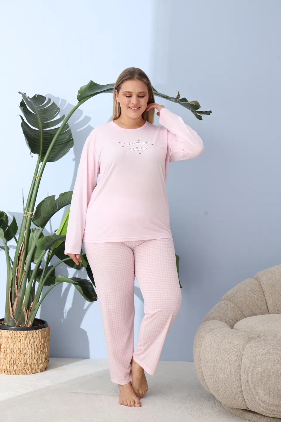 Pijama damă big size roz deschis, imprimeu Winter Vibes, 100% bumbac - 5
