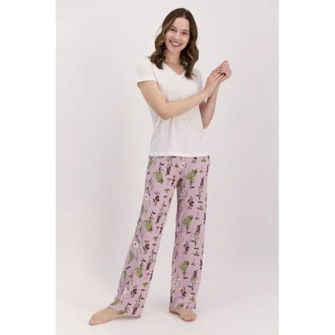 Pijama damă,  bluză cu mânecă scurtă și decoltev V, pantaloni lungi, imprimeu floral