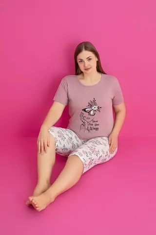 Pijama damă bumbac mărime mare – Set 2 piese: tricou + pantaloni 3/4 imprimeu NEVER HIDE YOUR WINGS hover