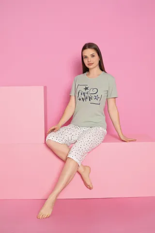 Pijama damă bumbac – tricou și pantaloni 3/4, imprimeu LOVE hover