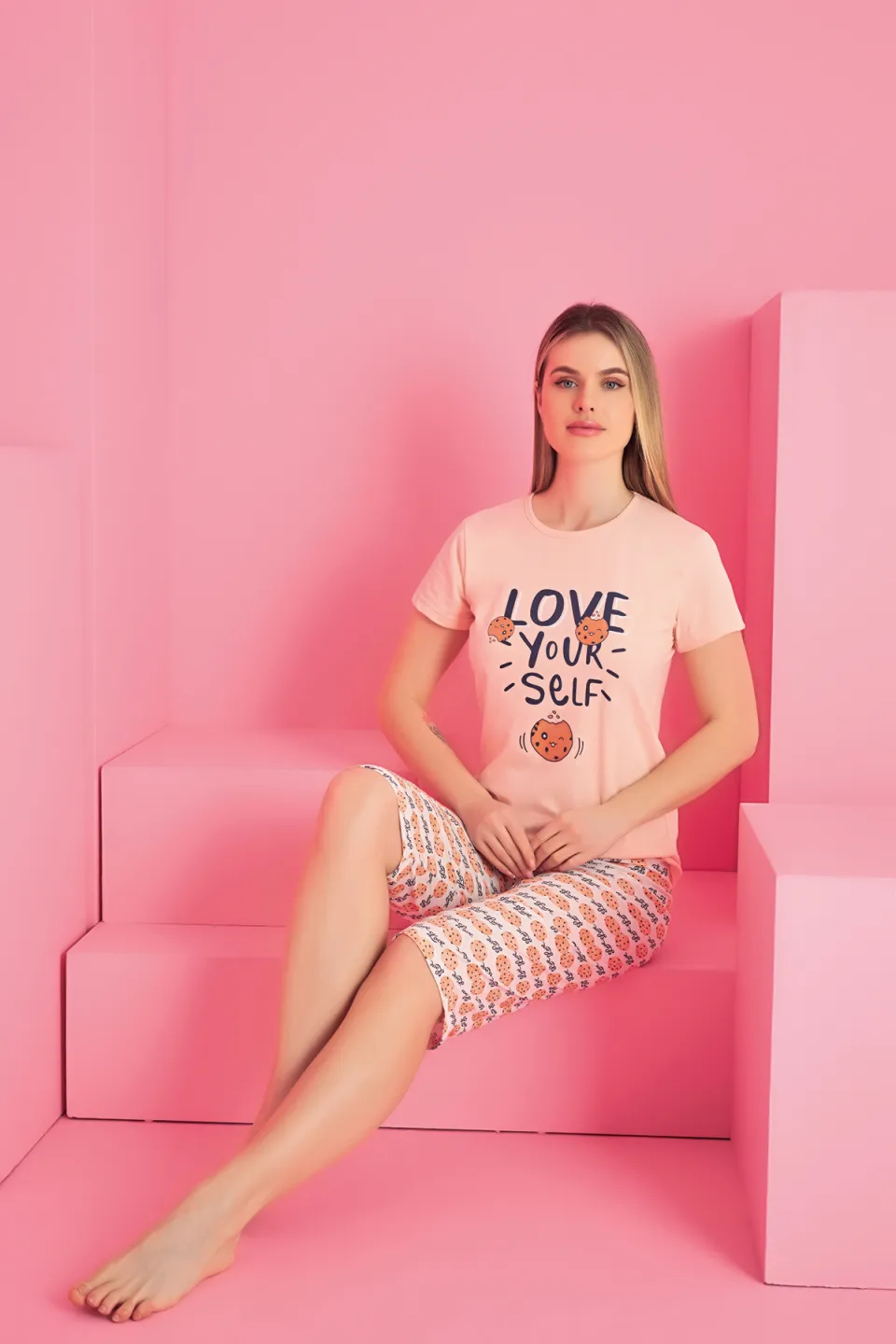 Pijama damă bumbac – tricou și pantaloni 3/4, imprimeu LOVE YOURSELF roz - 2