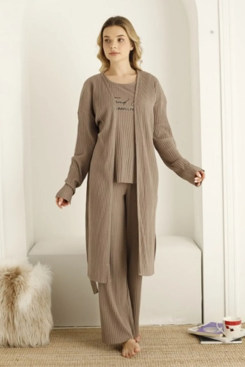 Pijama damă cu halat, culoare bej, imprimeu Trend Up - 2