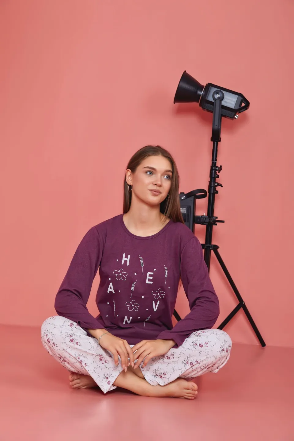 Pijama damă, cu mânecă lungă și pantaloni lungi din bumbac, imprimeu flori - 1