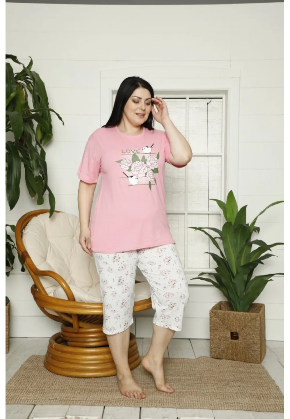Pijama dama din bumbac cu imprimeu Love, tricou si pantaloni 3/4, roz - 2