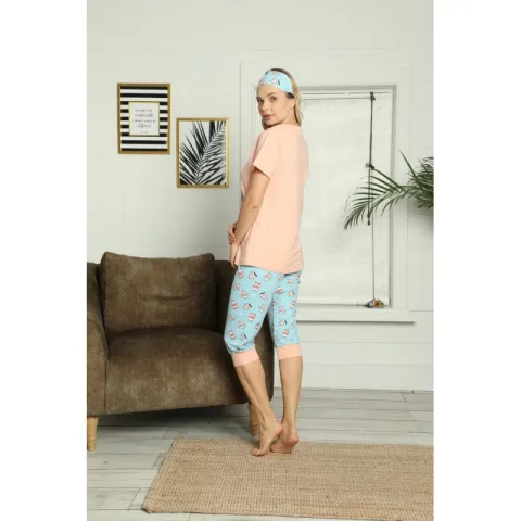 Pijama Dama din Bumbac – Set cu Tricou și Pantaloni 3/4 cu Mansetă si Masca de Dormit, Imprimeu Yummy hover