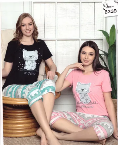 Pijama dama din bumbac, tricou roz cu imprimeu Pisica si pantaloni 3/4