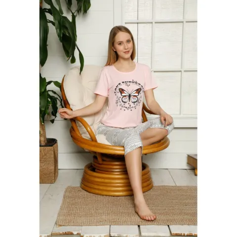 Pijama dama din bumbac, tricou roz cu imprimeu fluture și pantaloni 3/4 asortați