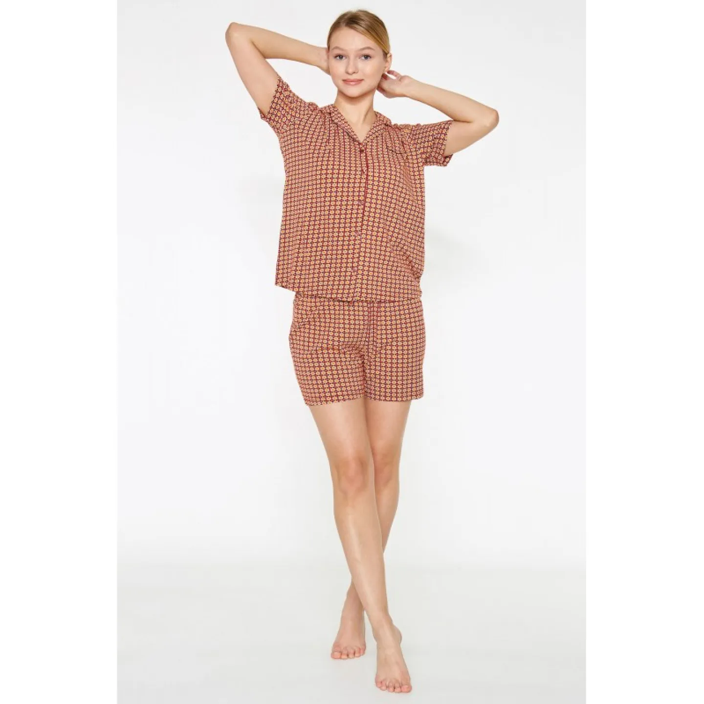Pijama Dama din Viscoză – Bluza cu Mâneci Scurte și Pantaloni Scurți cu Elastic în Talie, Bordo - 1