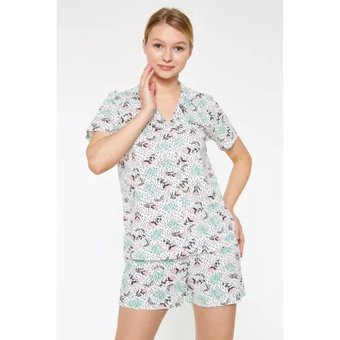 Pijama Dama din Viscoză – Bluza cu Mâneci Scurte și Pantaloni Scurți cu Elastic în Talie, Imprimeu Floral hover