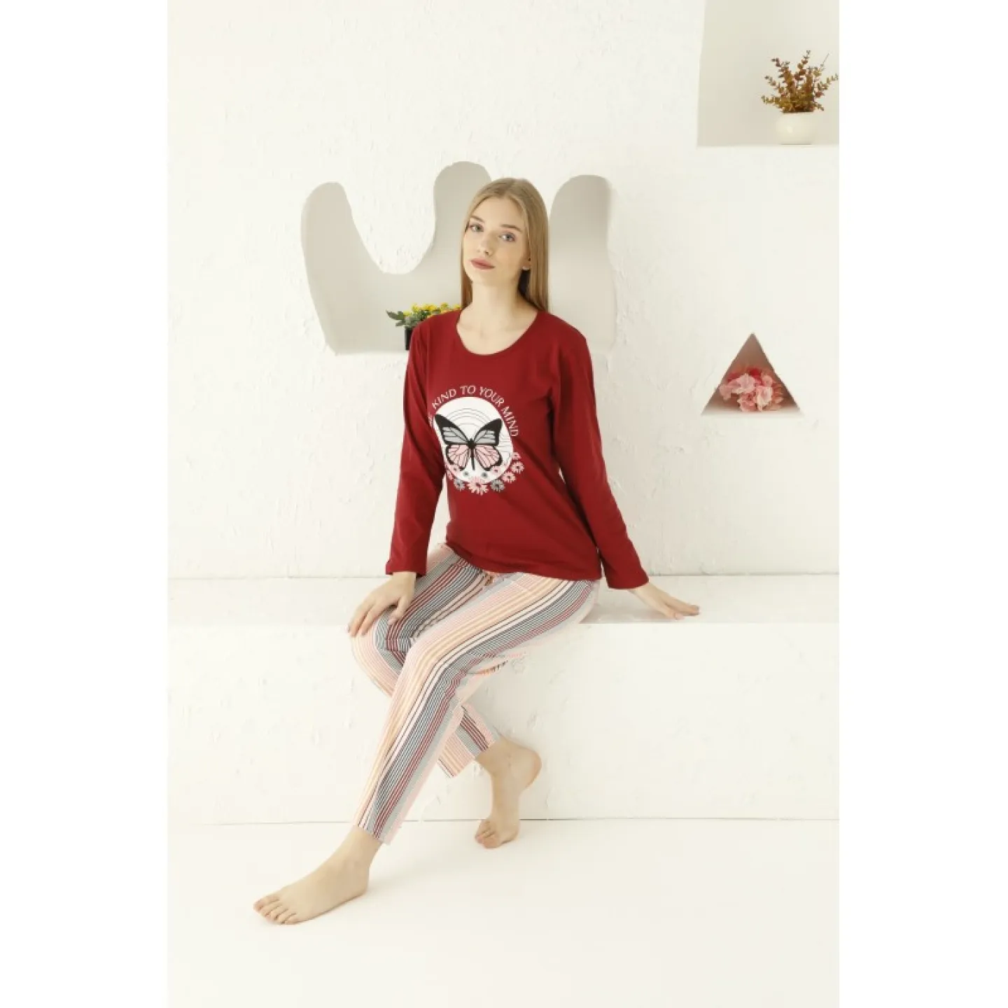 Pijama damă, mânecă lungă și pantaloni lungi, imprimeu cu fluture, rosu - 2