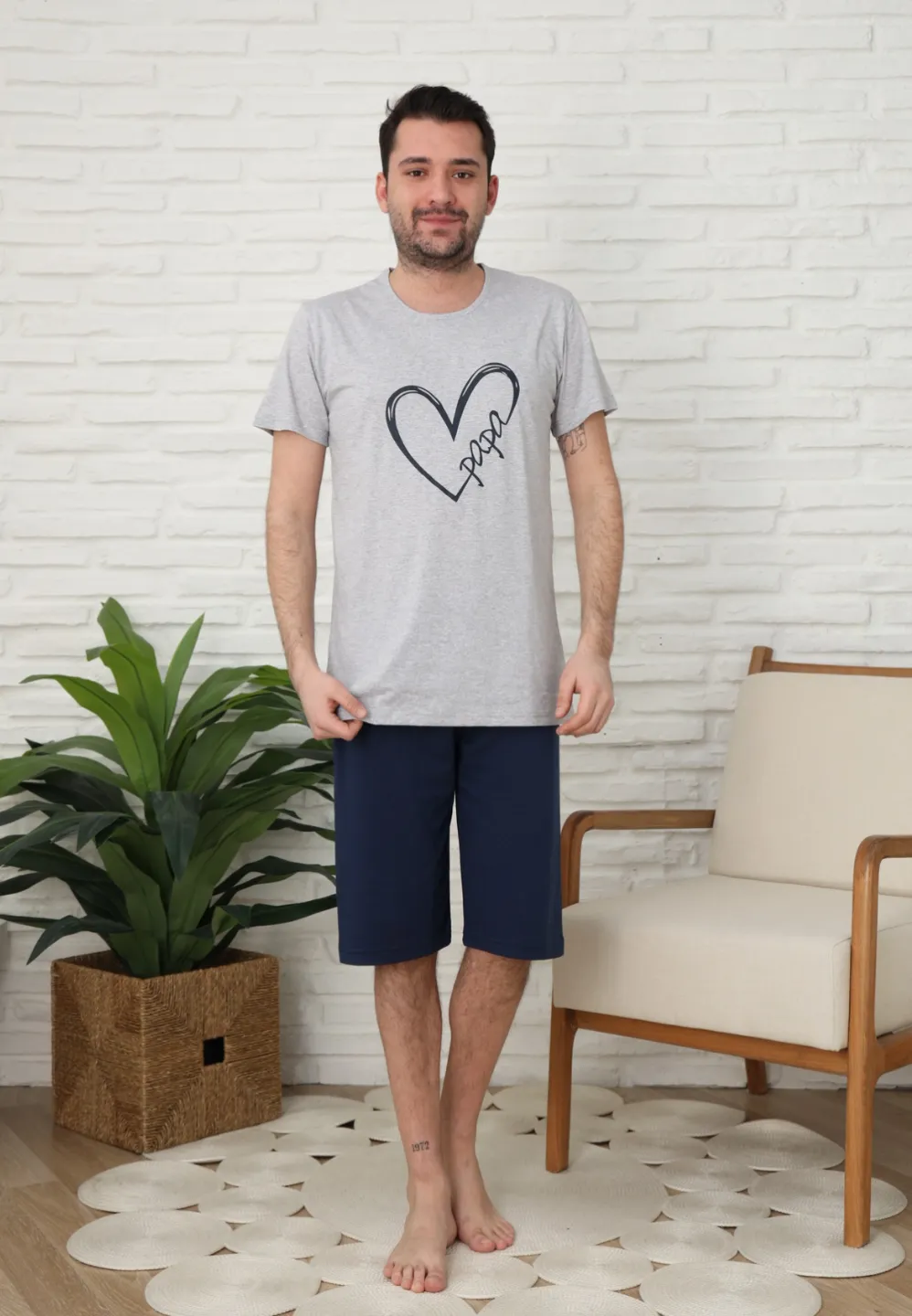 Pijama familie-bărbați, bumbac, mânecă scurtă și pantaloni 3/4 , culoare gri, imprimeu inima - 3