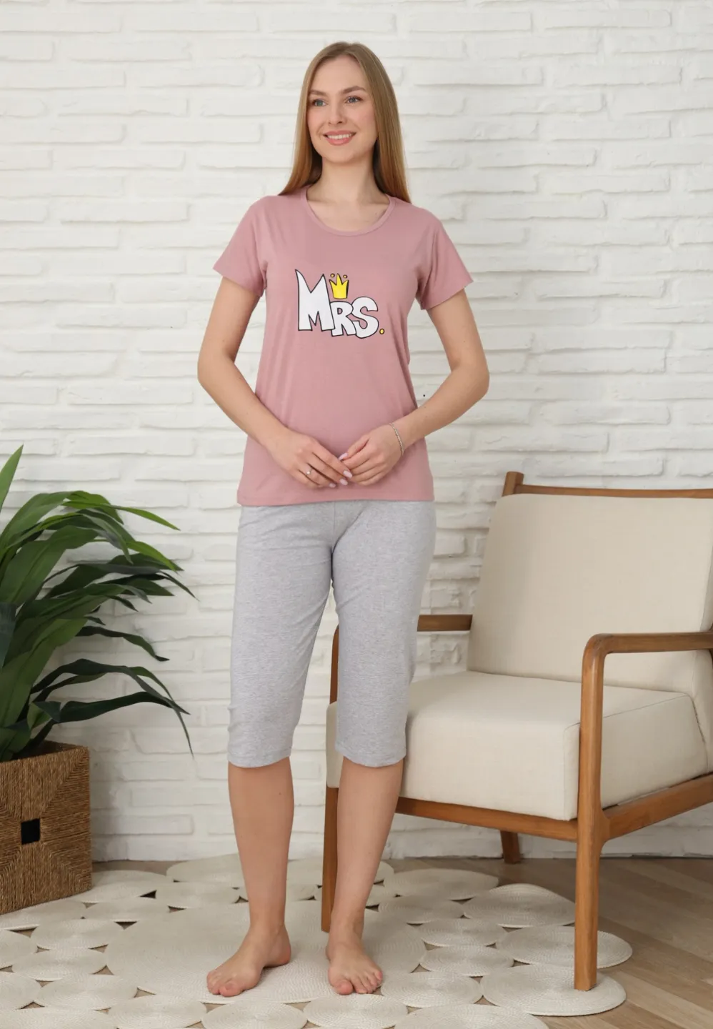 Pijama familie-damă, bumbac, mânecă scurtă și pantaloni 3/4, culoare roz, imprimeu MRS - 2