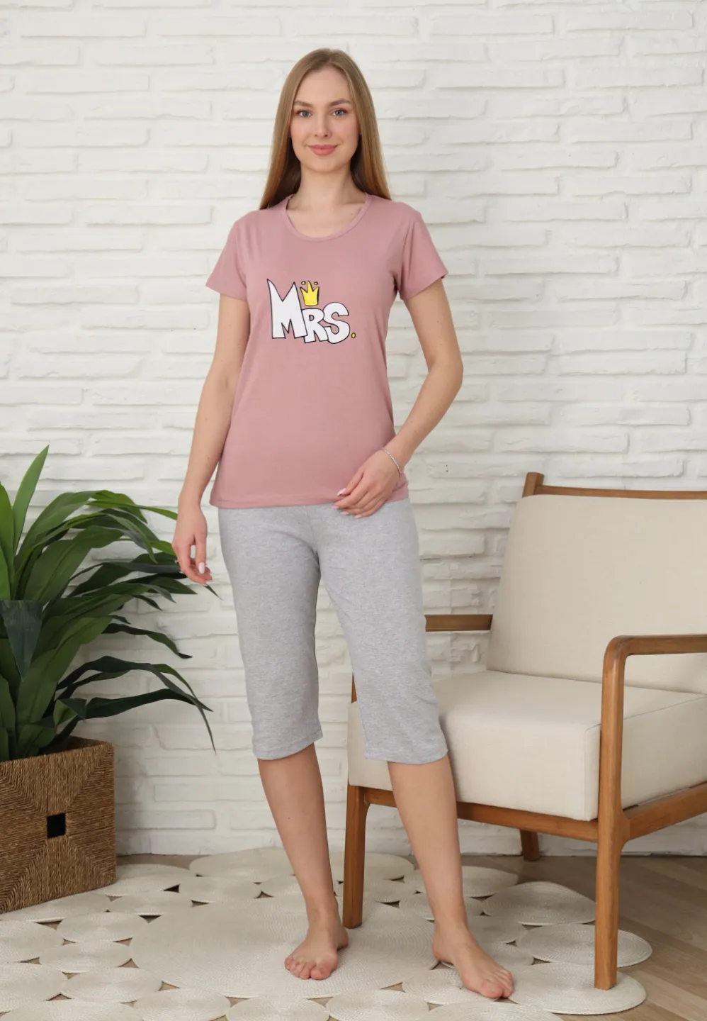 Pijama familie-damă, bumbac, mânecă scurtă și pantaloni 3/4, culoare roz, imprimeu MRS - 3