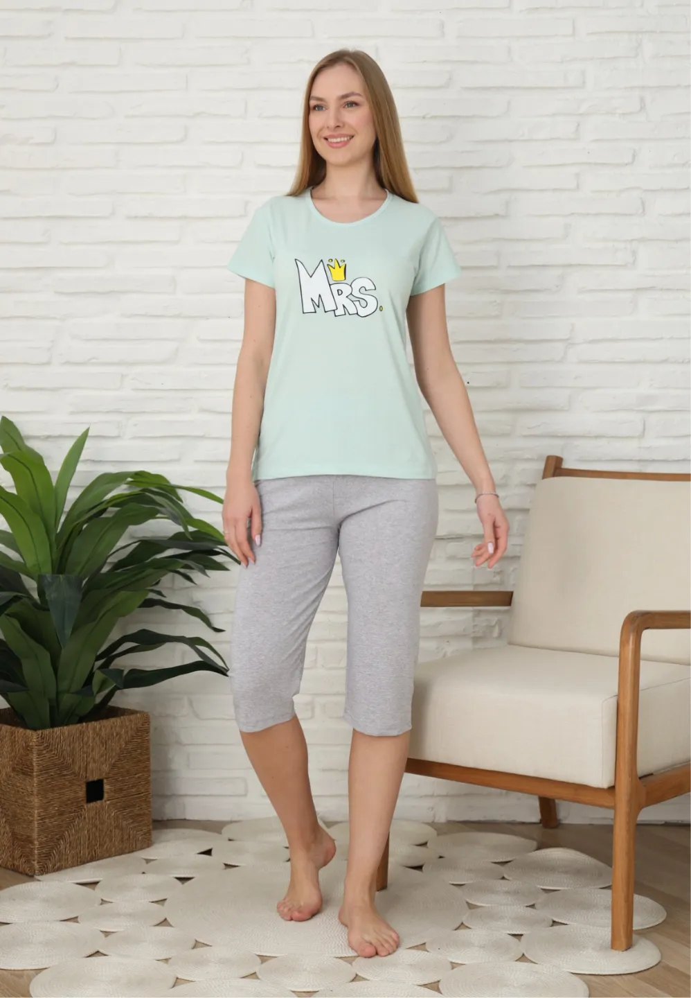 Pijama familie-damă, bumbac, mânecă scurtă și pantaloni 3/4, culoare verde, imprimeu MRS - 1