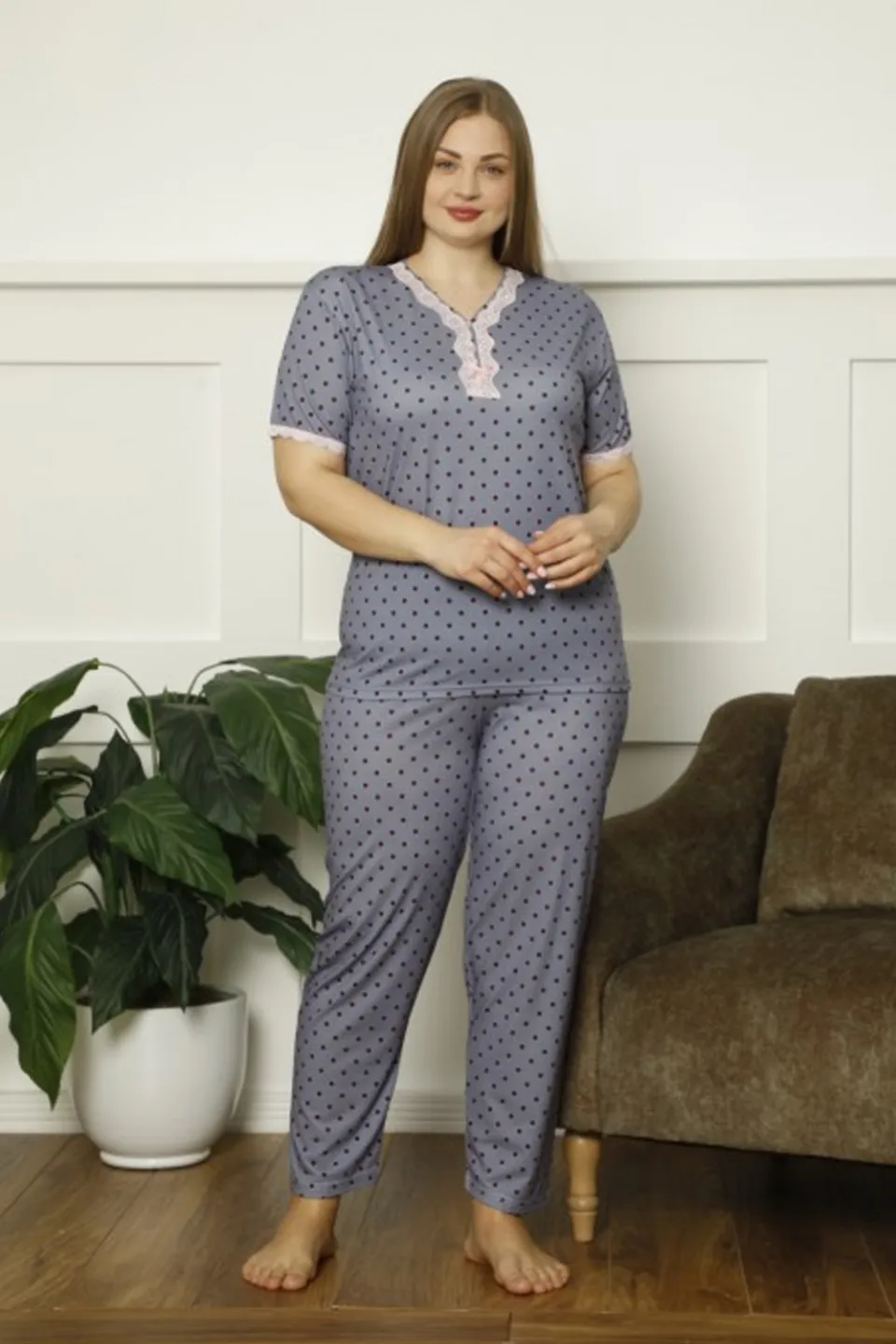 Pijamale damă Big Size, mânecă scurtă, pantaloni lungi, culoare albastru, imprimeu buline - 1