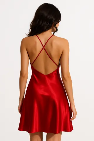 Rochie sexy roșie din satin cu dantelă și bretele încrucișate hover