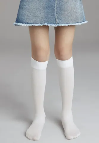 Șosete fetițe Penti Pretty Mikro 40 DEN, până la genunchi, mate, opace, alb