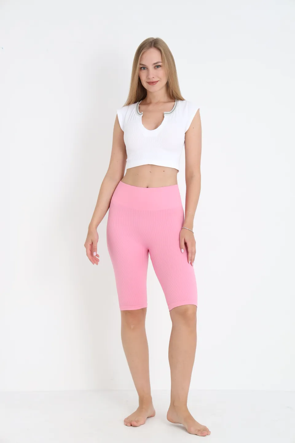 Colanți scurți raiati roz cu talie înaltă