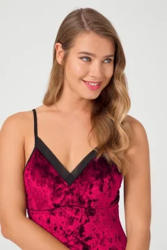 Body dama din catifea, decoltat, culoare visiniu