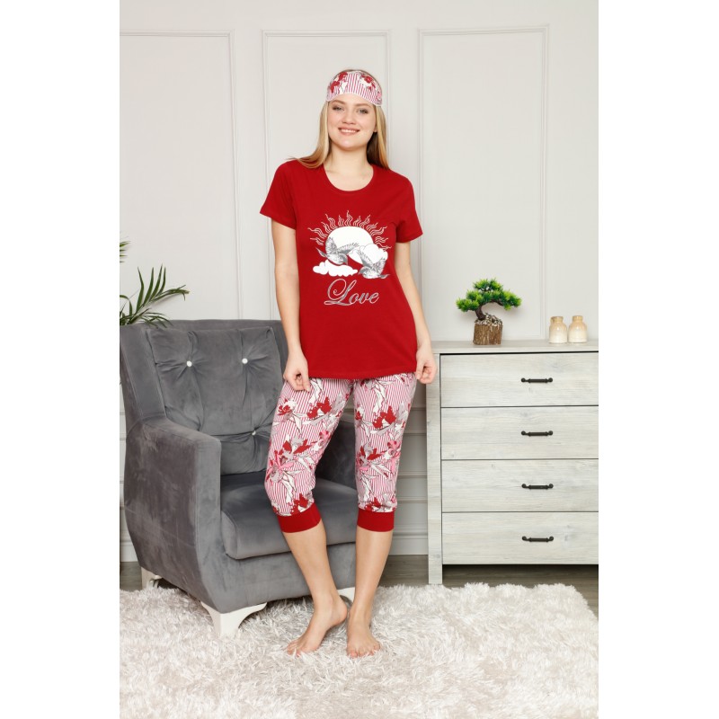 Pijama dama din bumbac, tricou si pantaloni 3/4 cu manseta, imprimeu Love, masca de dormit asortata