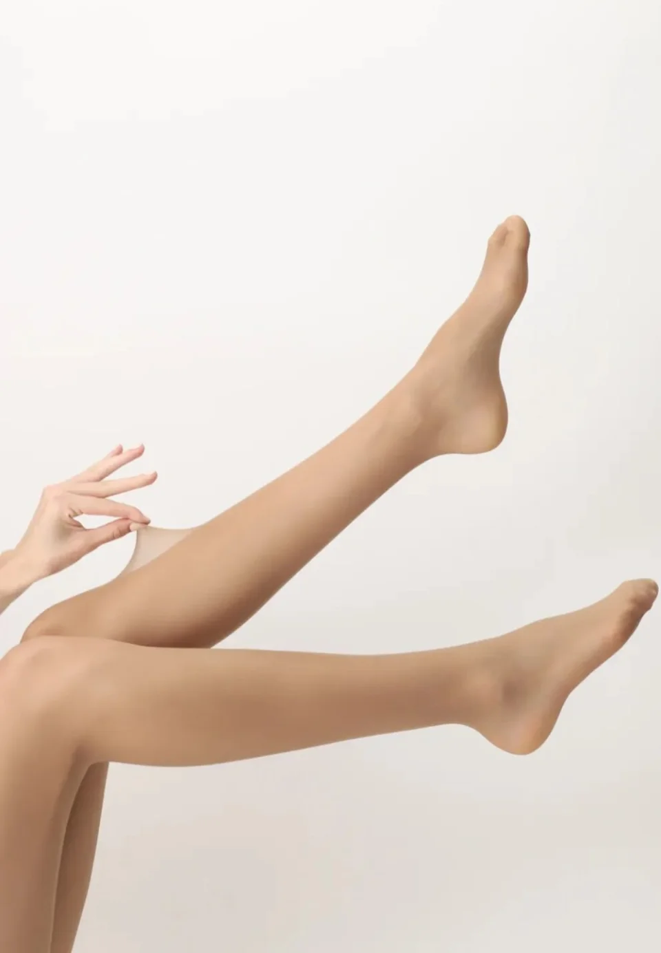 Dres Penti ,,Fit 15'' 15 DEN– fin si lucios, clin din bumbac, bej deschis