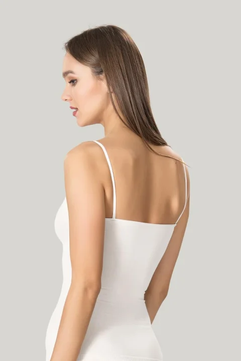 Maiou dama modelator in talie cu bretele subtiri, material moale, culoare alb